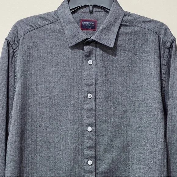 UNTUCK IT Large Slim Fit Light Flannel Chevron Gray Button Downs. 100% Cotton. - Picture 7 of 9